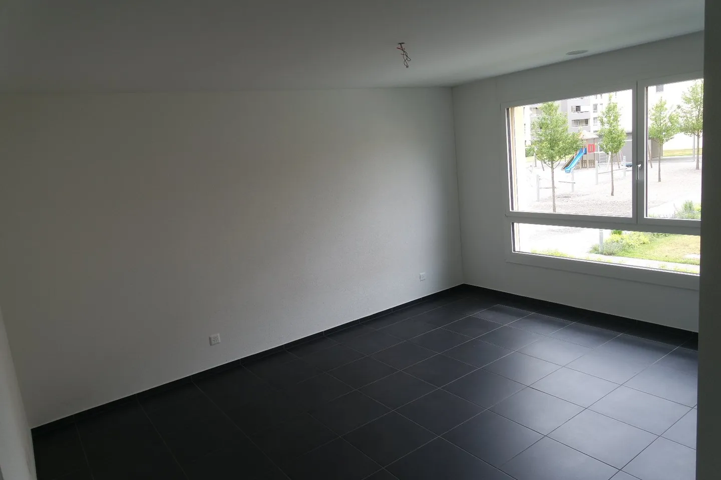 Moderne Wohnung mit Balkon - Foto 5 von 10