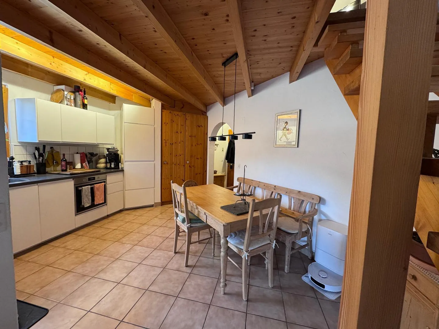 Appartement sous les combles de 1,5 pièce avec chambre de galerie supplémentaire - Photo 2 sur 7