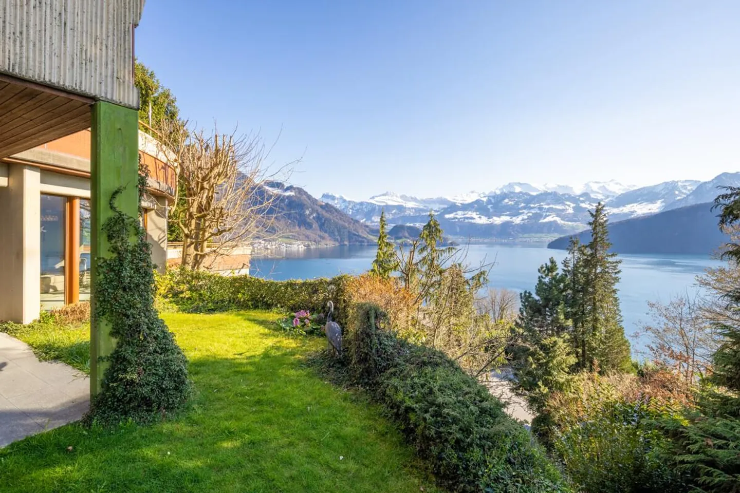 Architektenvilla mit Traumblick - Foto 1 von 5