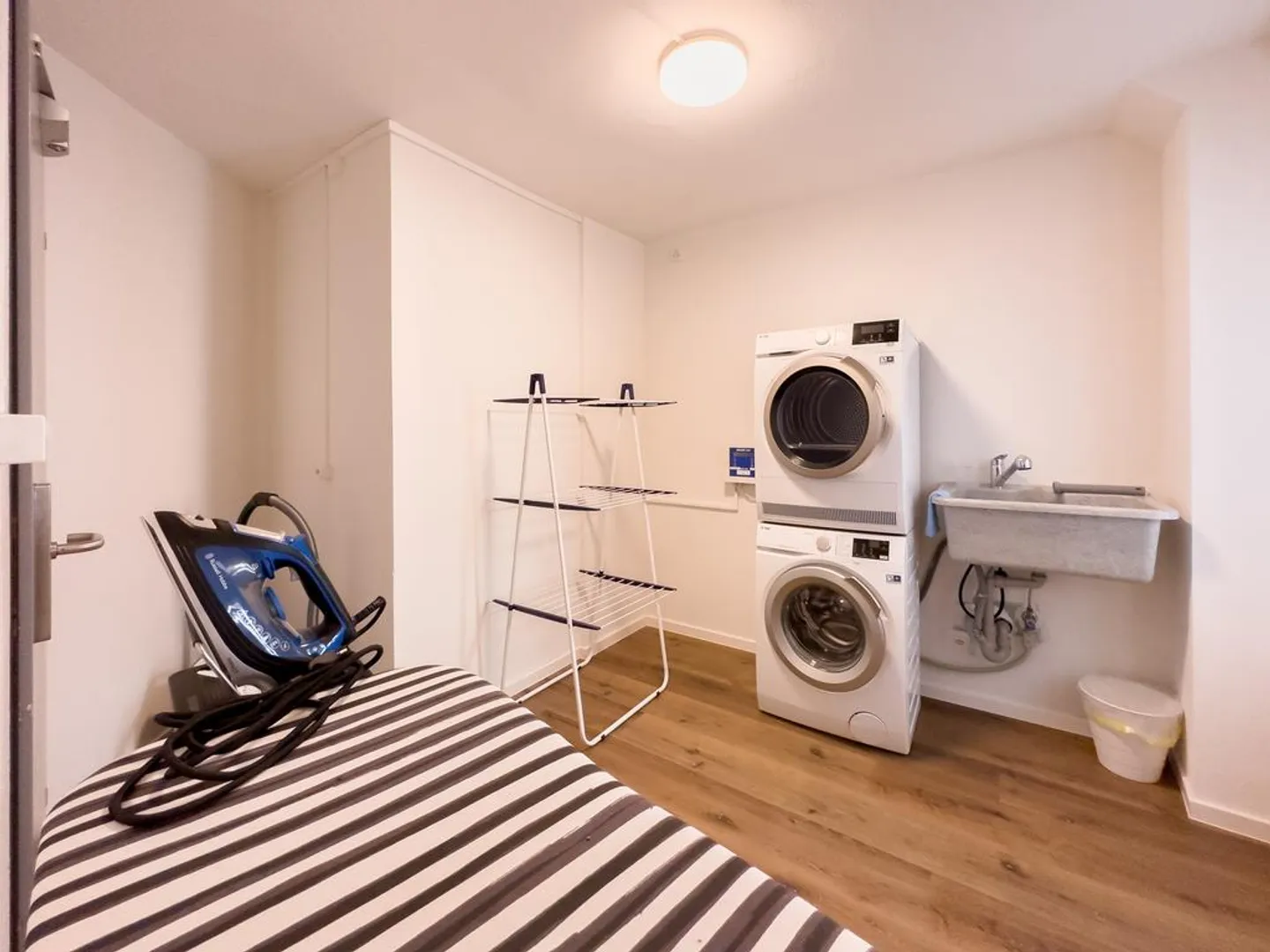 Appartement magnifiquement meublé dans le quartier de Sternmatt - Photo 4 sur 9