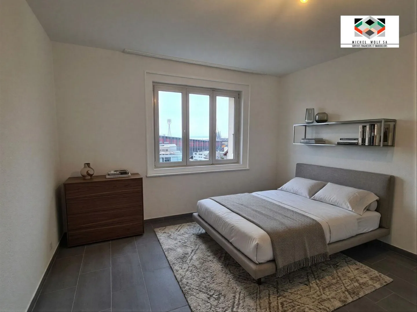Beautiful 4-room apartment in Neuchâtel with lake view - Photo 3 of 6
