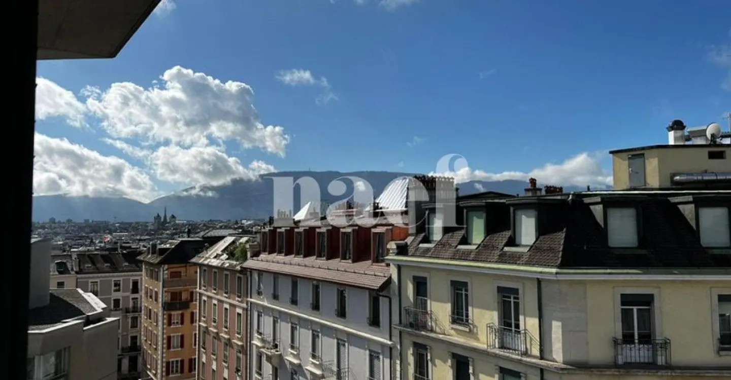 4.5-room duplex with a view of Salève - Photo 1 of 10