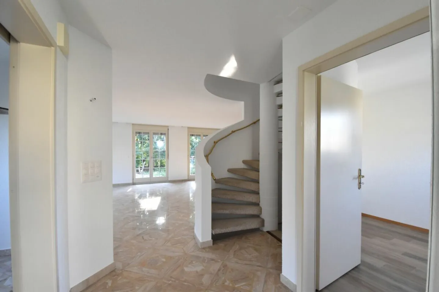 Einfamilienhaus mieten - Foto 10 von 17