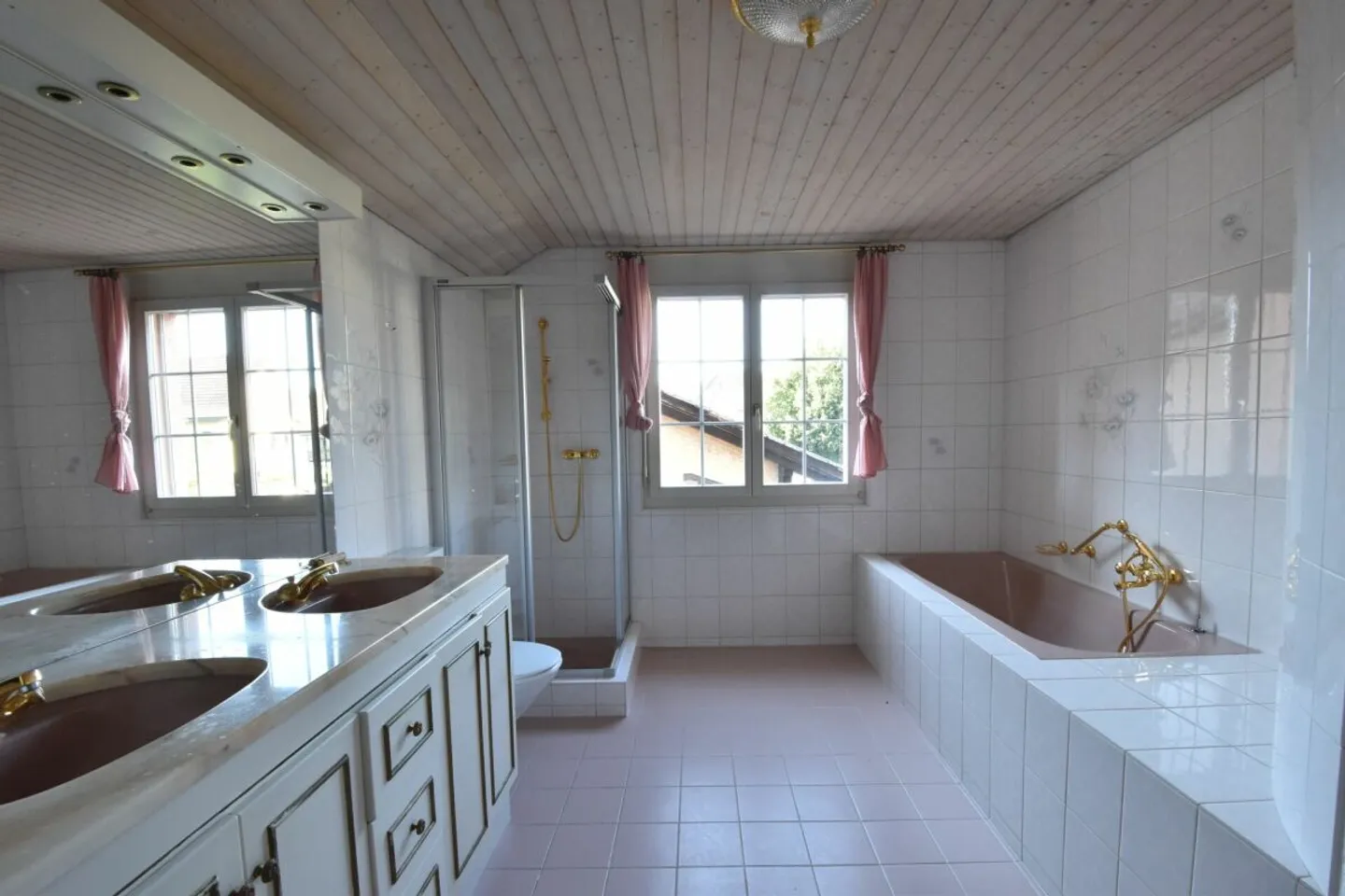 Einfamilienhaus mieten - Foto 12 von 17