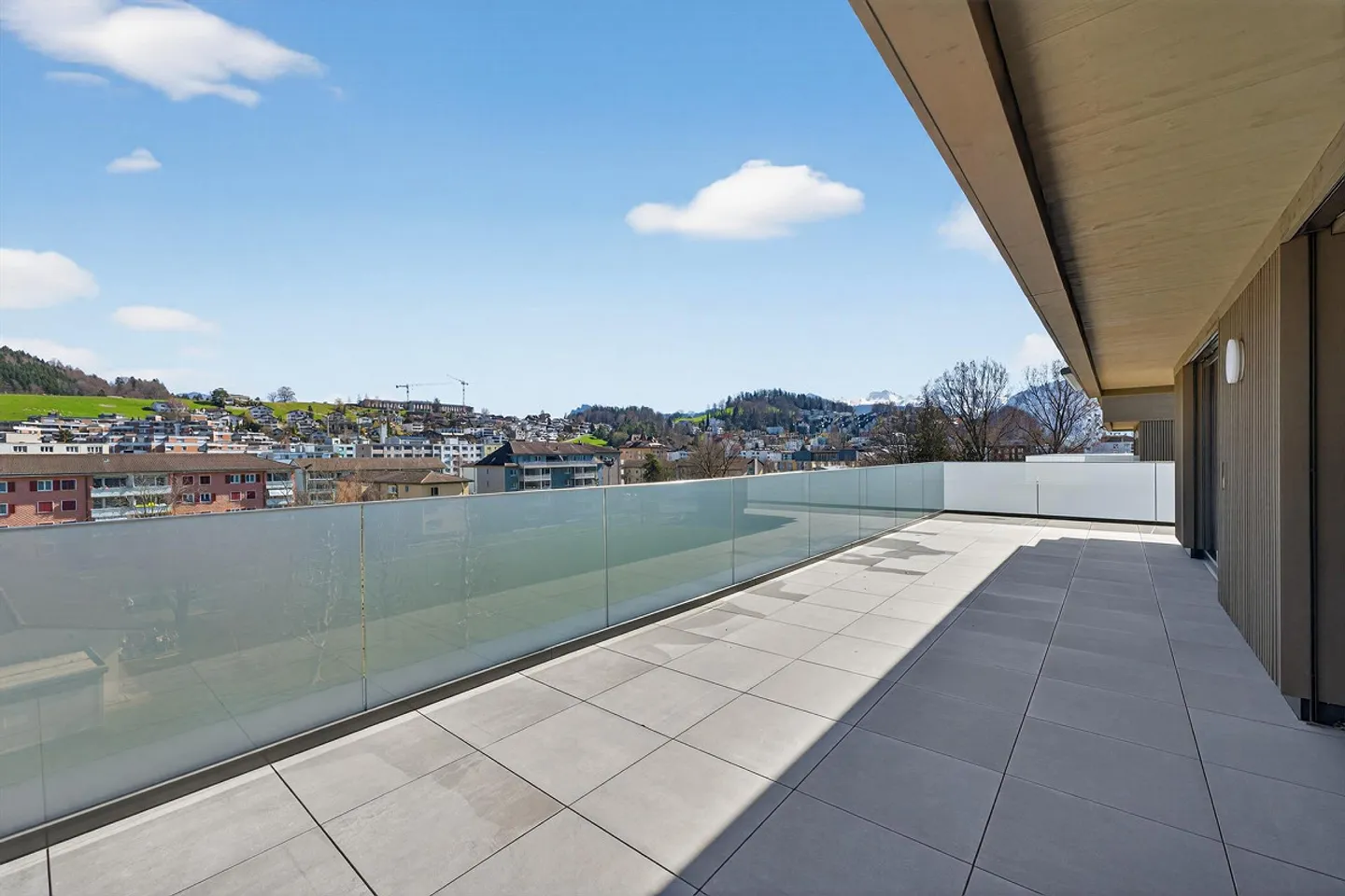 New penthouse apartment with terrace and panoramic view - Photo 1 of 9
