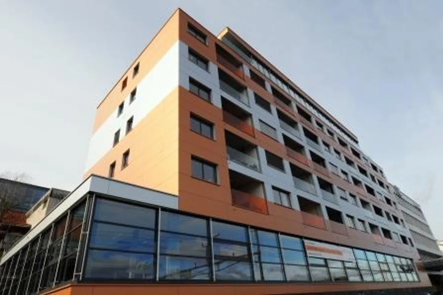 Spazio commerciale moderno in una posizione centrale - Foto 1 di 4