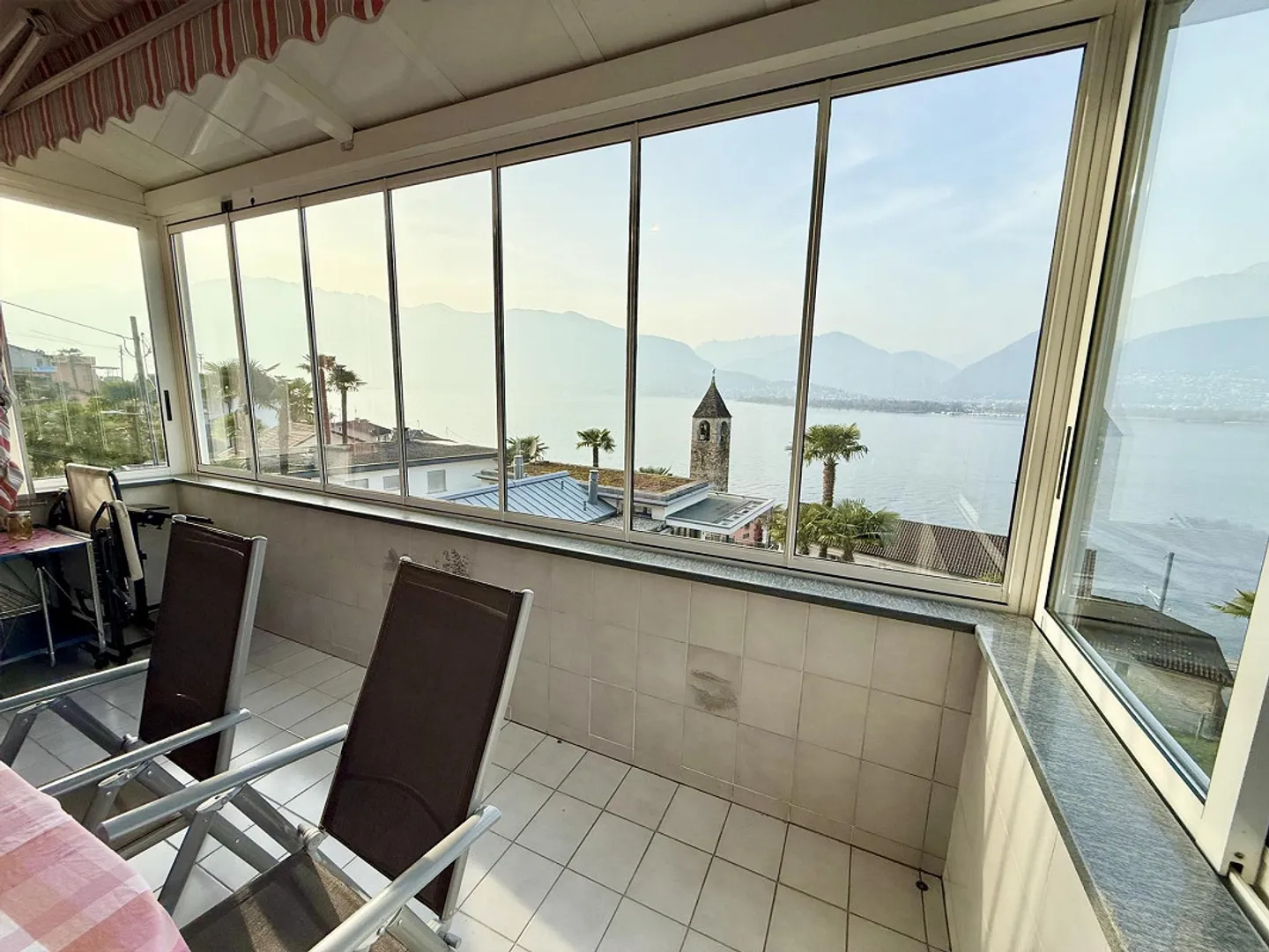 Chalet mit Seeblick in San Nazzaro - Foto 5 von 20