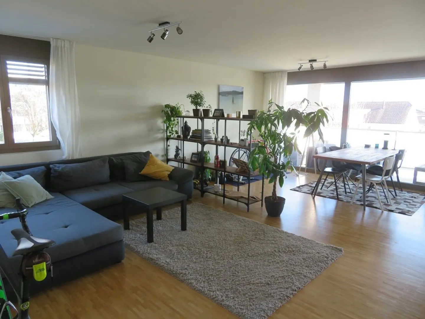 3.5 Zi-Dachwohnung m. gr. Balkon, schöne Aussicht - Foto 4 von 16