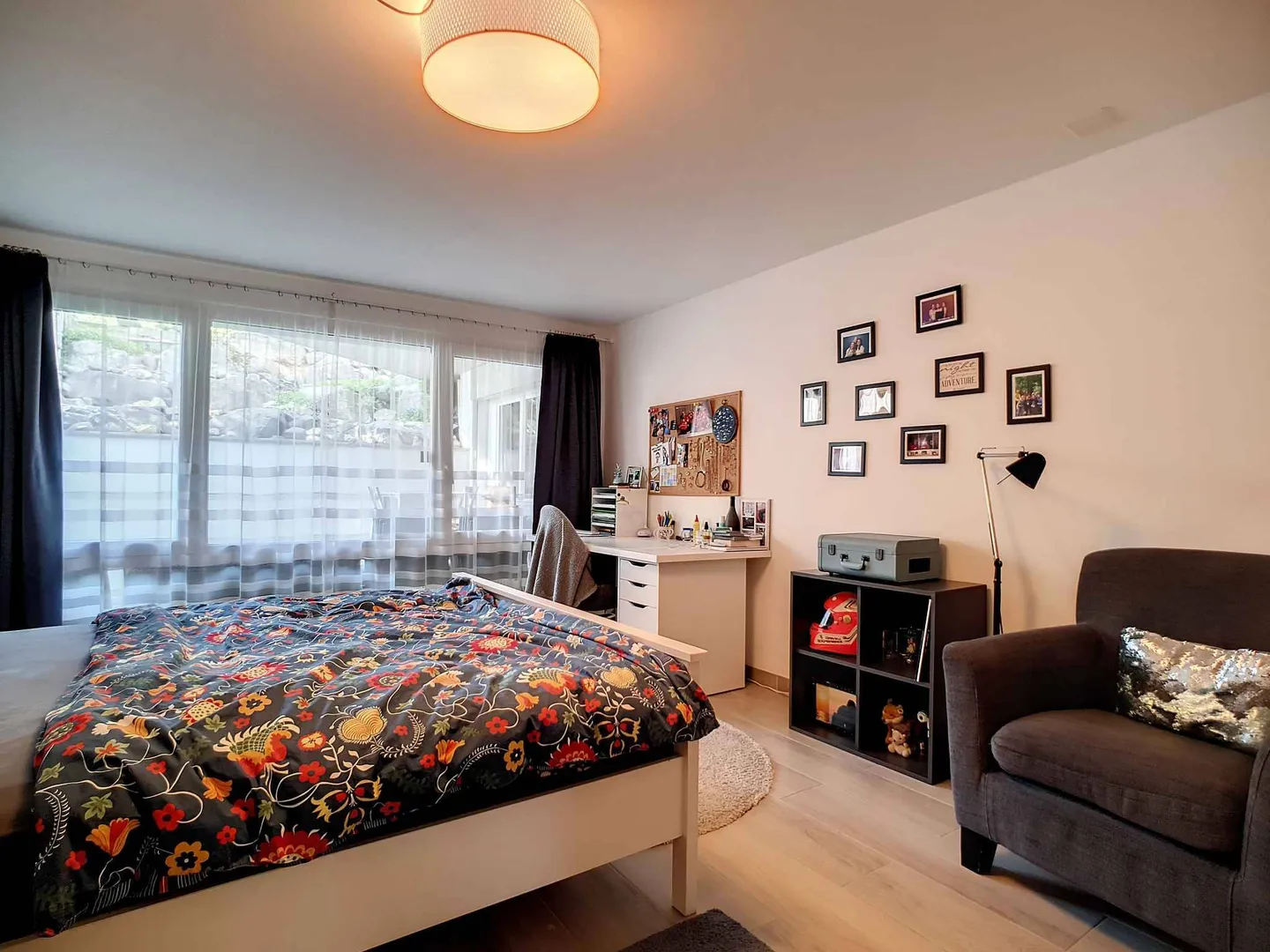 Piano terra spazioso in stile casa con piscina riscaldata vicino all'ISL - Foto 7 di 13