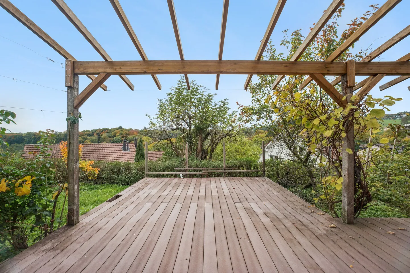 Bright Quiet & View - Photo 6 of 10