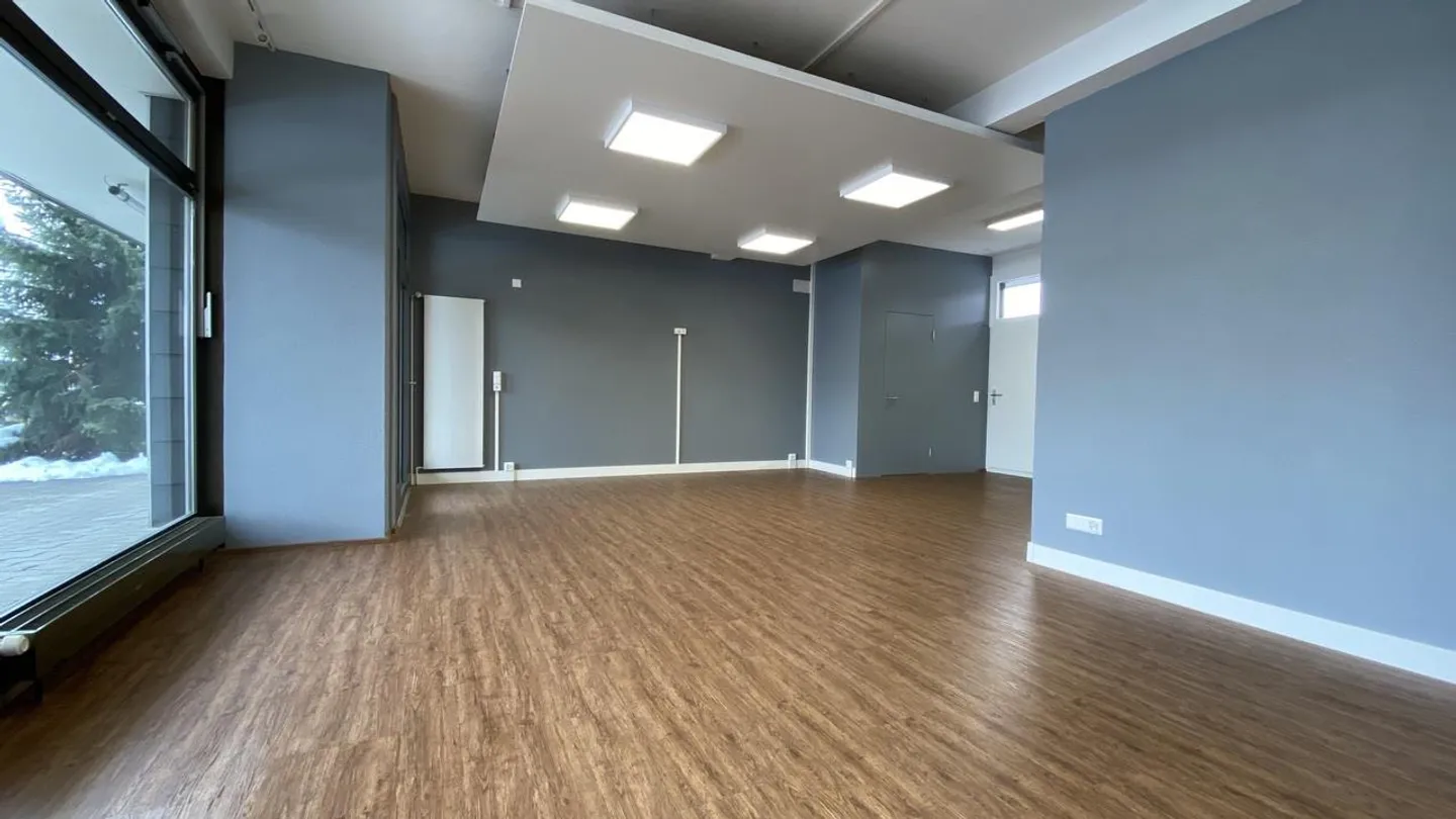 Wohn- und Gewerbeliegenschaft – Ertragssicher mit 26 Parkplätzen - Foto 10 von 21