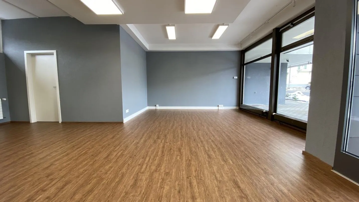 Wohn- und Gewerbeliegenschaft – Ertragssicher mit 26 Parkplätzen - Foto 12 von 21