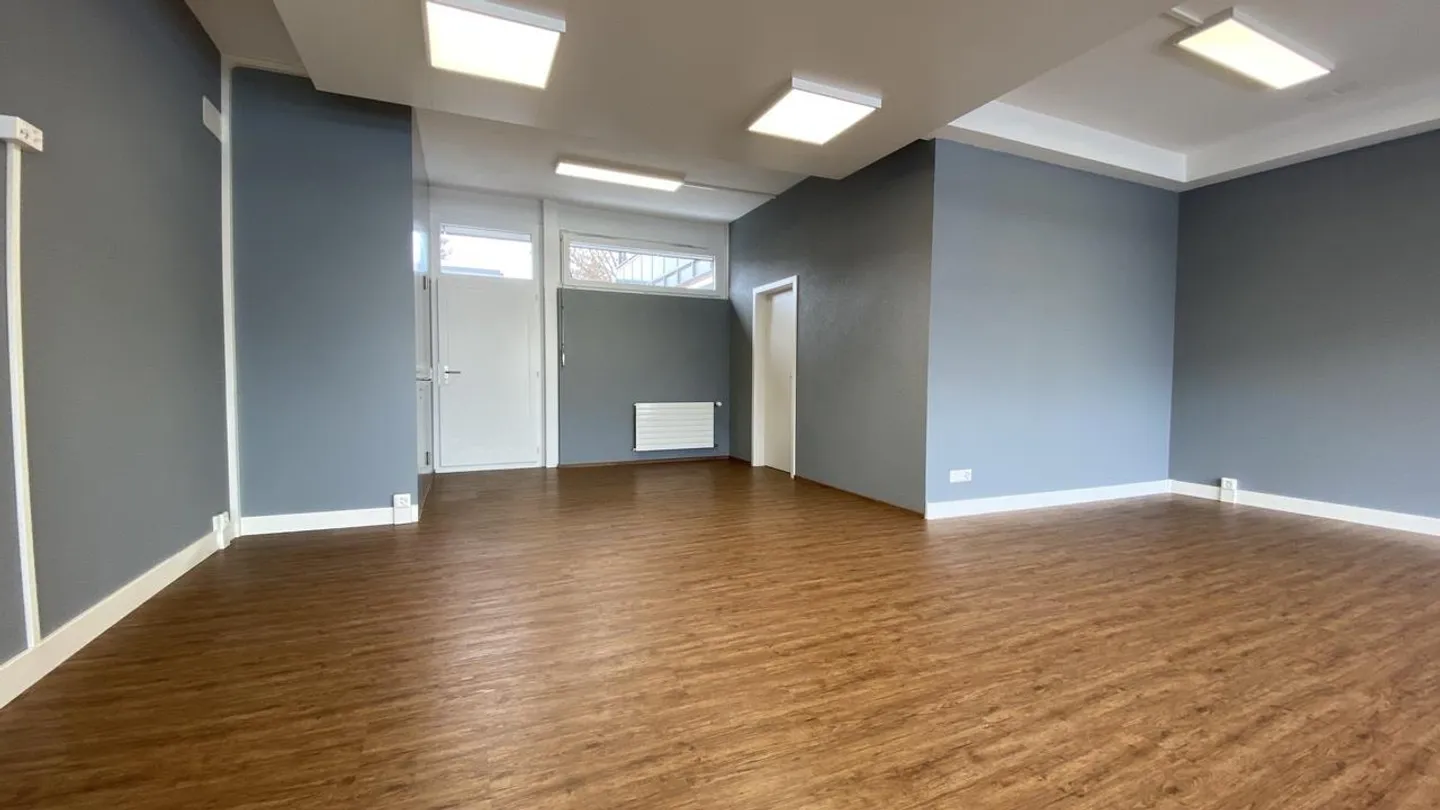 Wohn- und Gewerbeliegenschaft – Ertragssicher mit 26 Parkplätzen - Foto 9 von 21