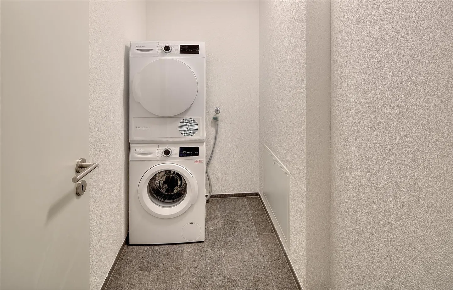 2.5 Room Apartment - Photo 9 of 9