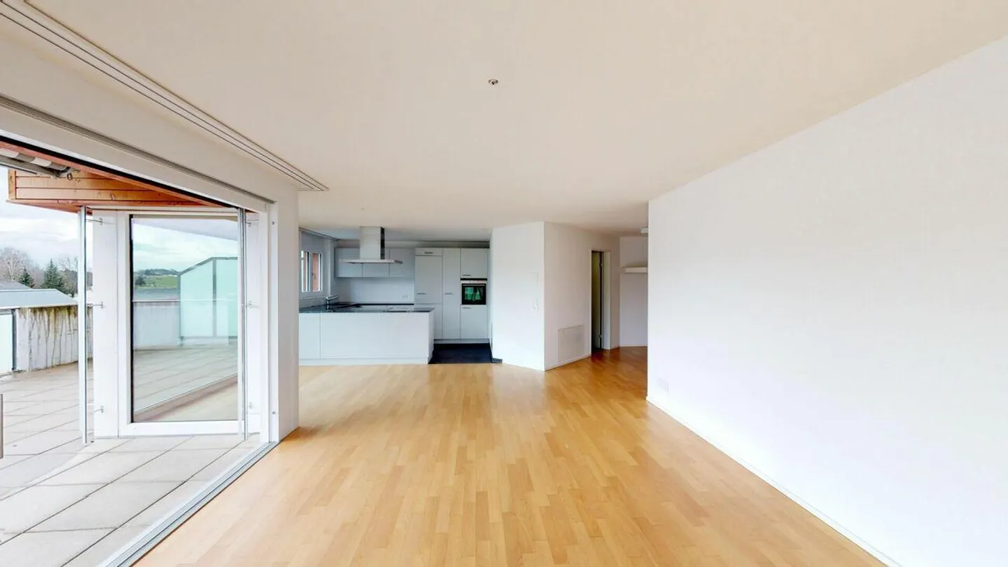 State-of-the-art Attica apartment - Photo 9 of 12