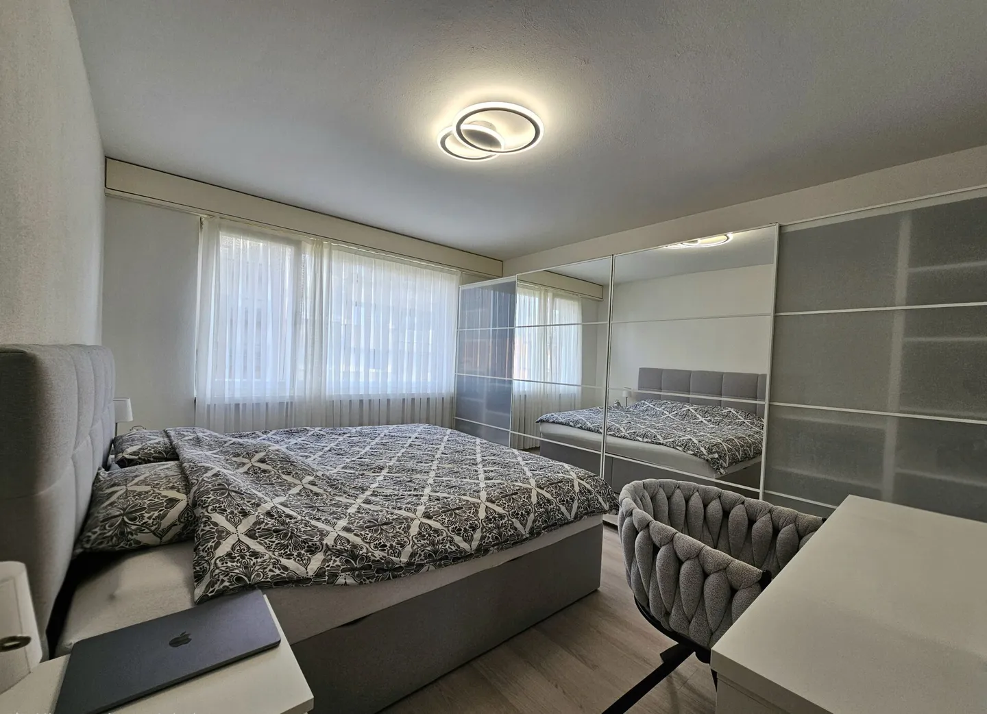 Plaisir de vivre au-dessus des toits de Busswil - avec trois balcons et une terrasse sur le toit - Photo 11 sur 15