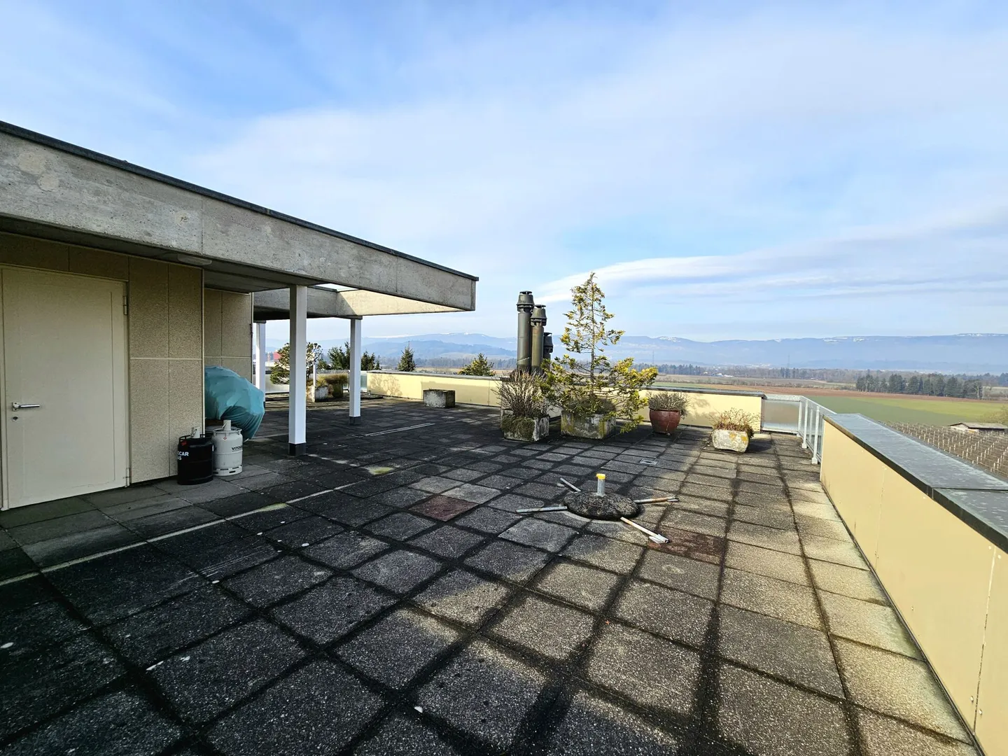 Plaisir de vivre au-dessus des toits de Busswil - avec trois balcons et une terrasse sur le toit - Photo 15 sur 15