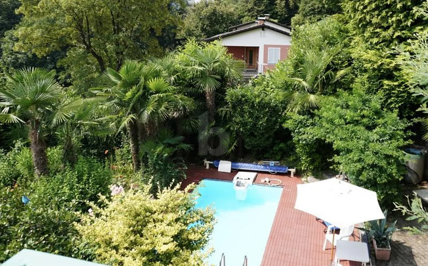 AVEC JARDIN ET PISCINE - Photo 3 sur 6