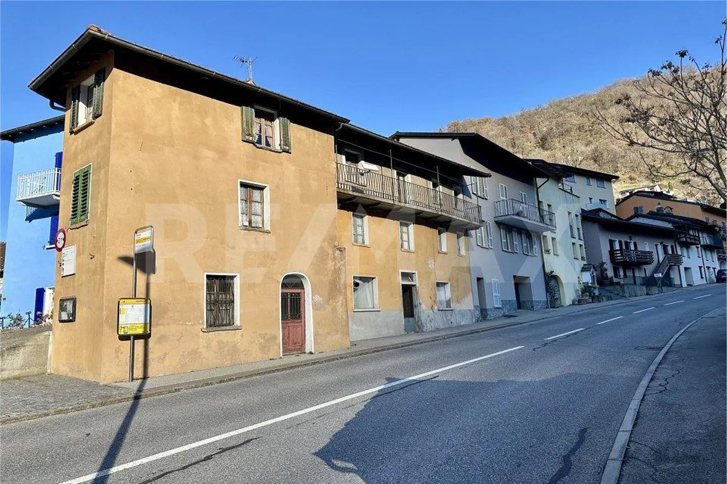 Tessiner Haus mit Gewerbefläche und Renovierungspotenzial - Foto 7 von 13
