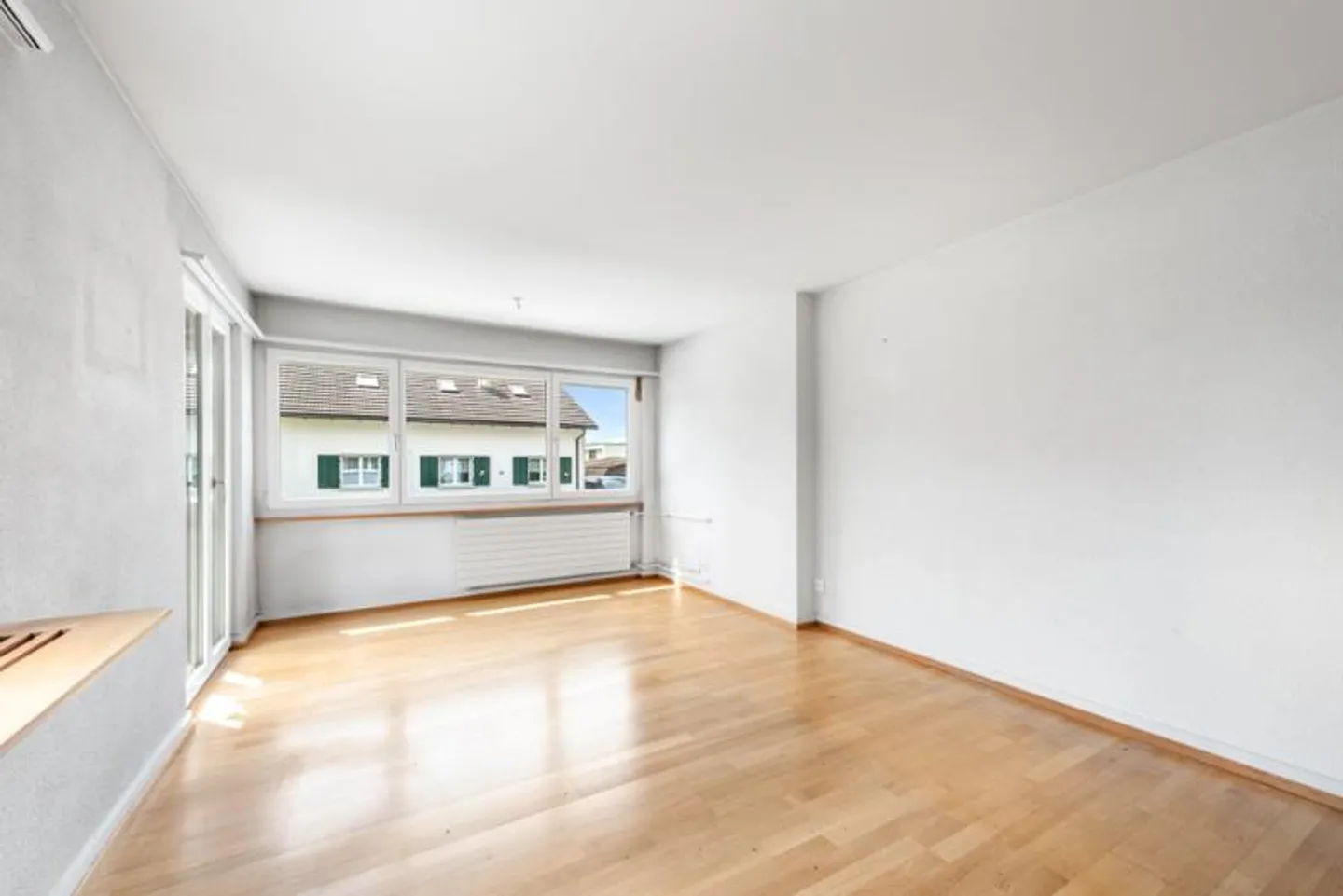 Casa unifamiliare di 5,5 stanze adatta alle famiglie - Foto 3 di 10