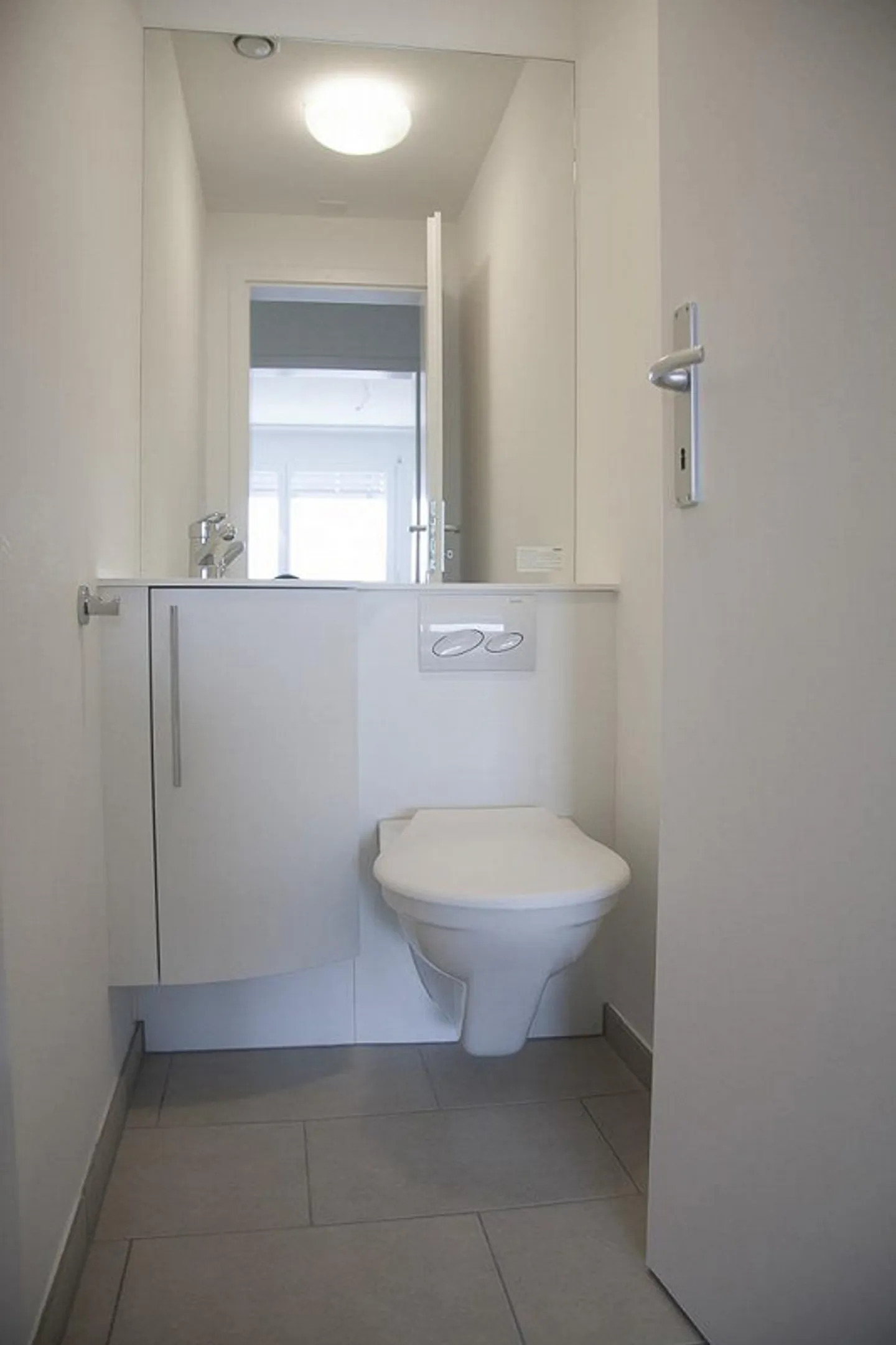 RENT WITHOUT DEPOSIT - Modern living in a quiet location - Photo 4 of 11