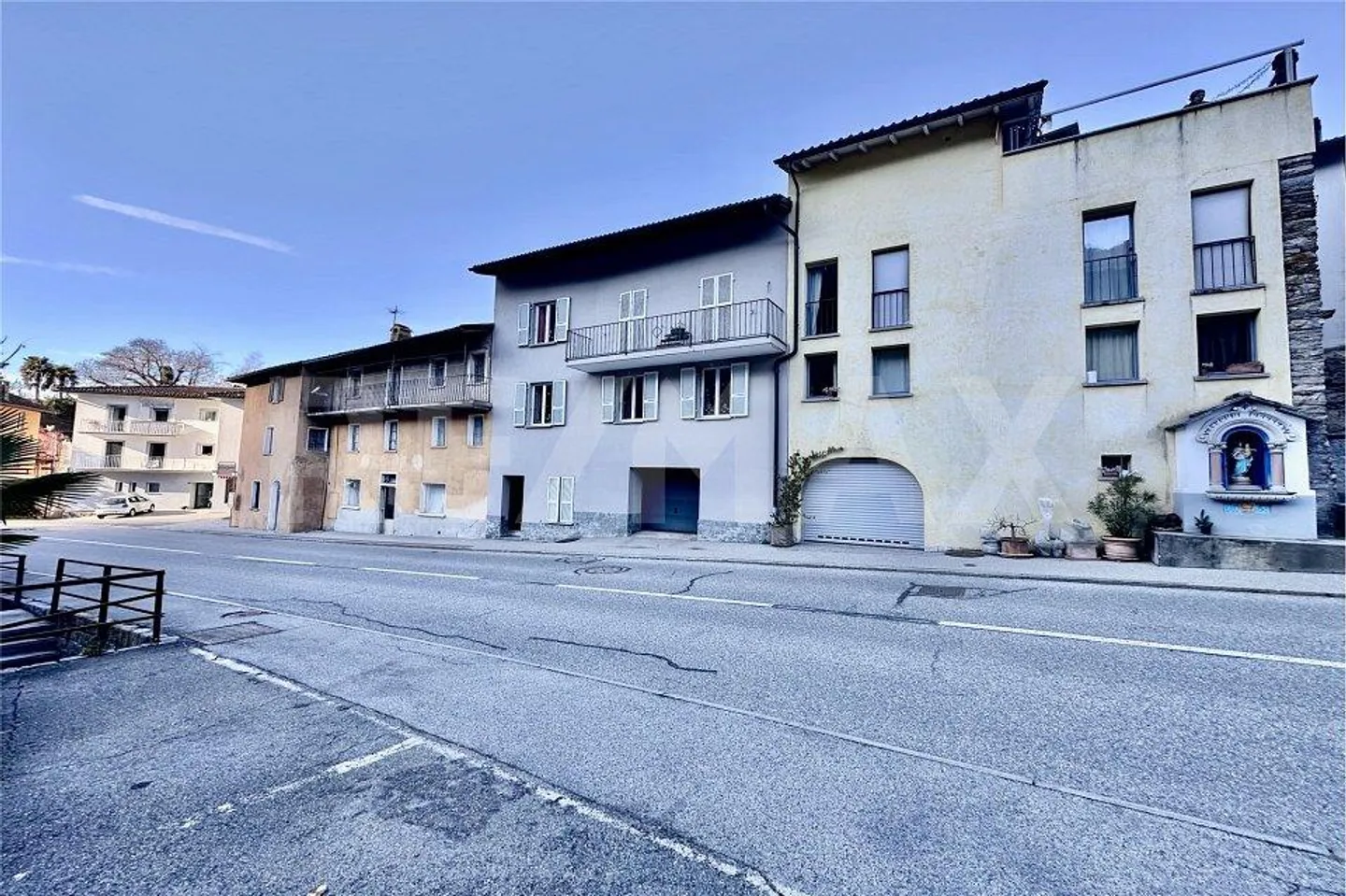 Tessiner Haus mit Gewerbefläche und Renovierungspotenzial - Foto 10 von 13
