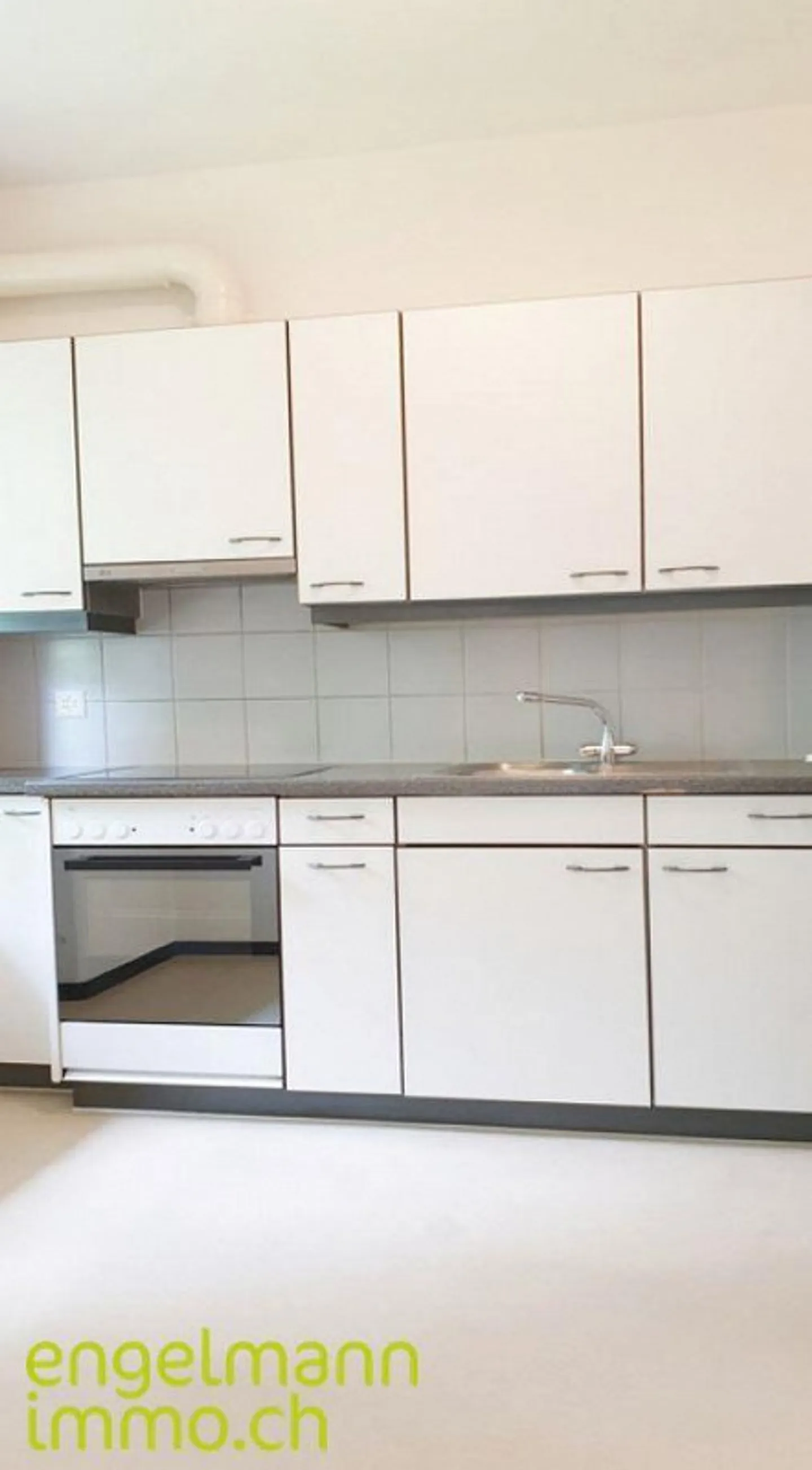 Charmante 2.5-Zimmer-Wohnung mit Balkon und schöner Aussicht in Biel - Photo 4 sur 6