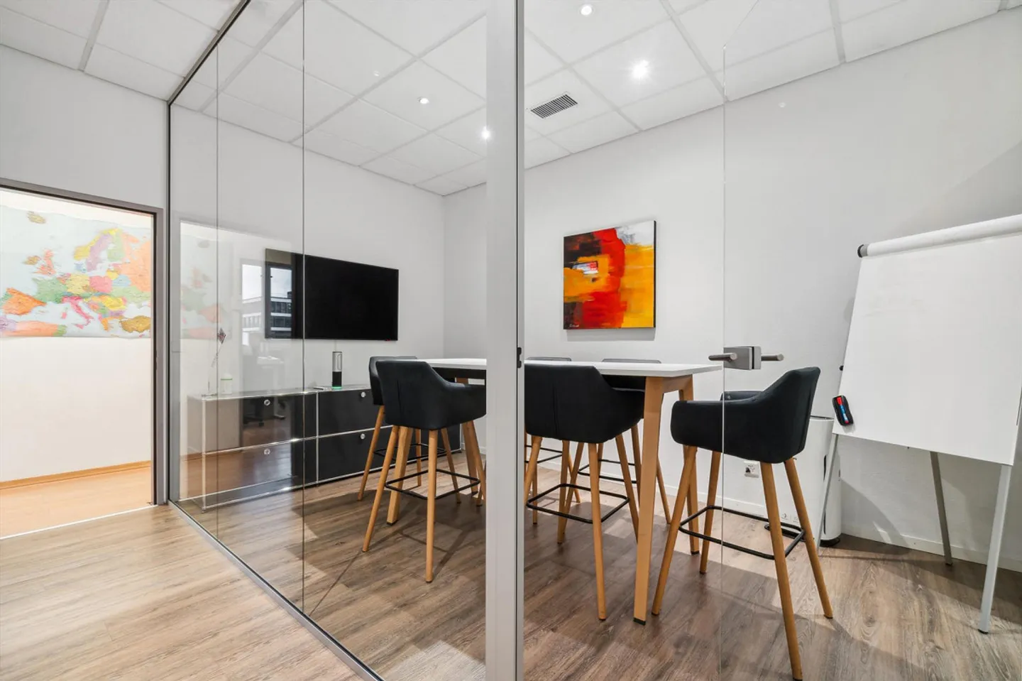 Ideal gelegene Büroflächen in Cham - Mit bestehendem Innenausbau - Foto 7 von 12