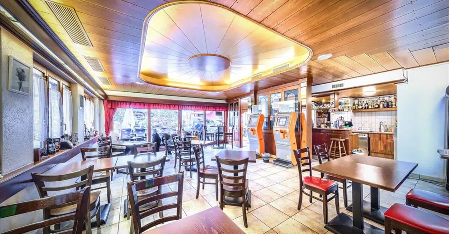 Charmant Immeuble Locatif à Bex - Photo 3 sur 5