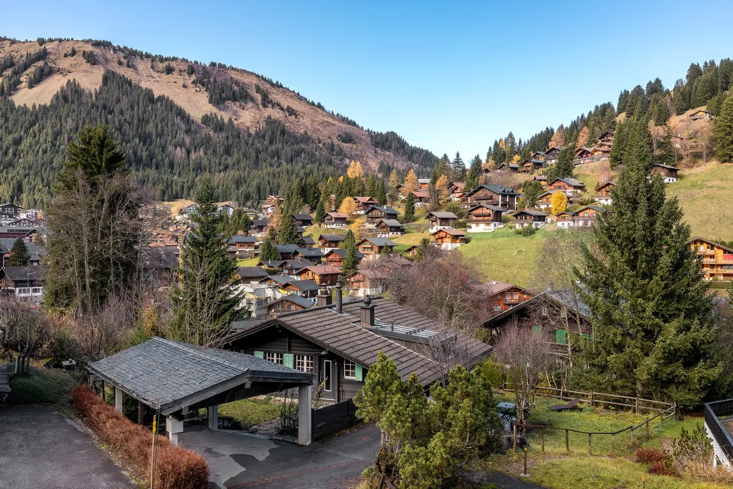 Chalet / Apartment with 4.5 rooms in duplex ideal for sale in Morgins - Photo 3 of 9