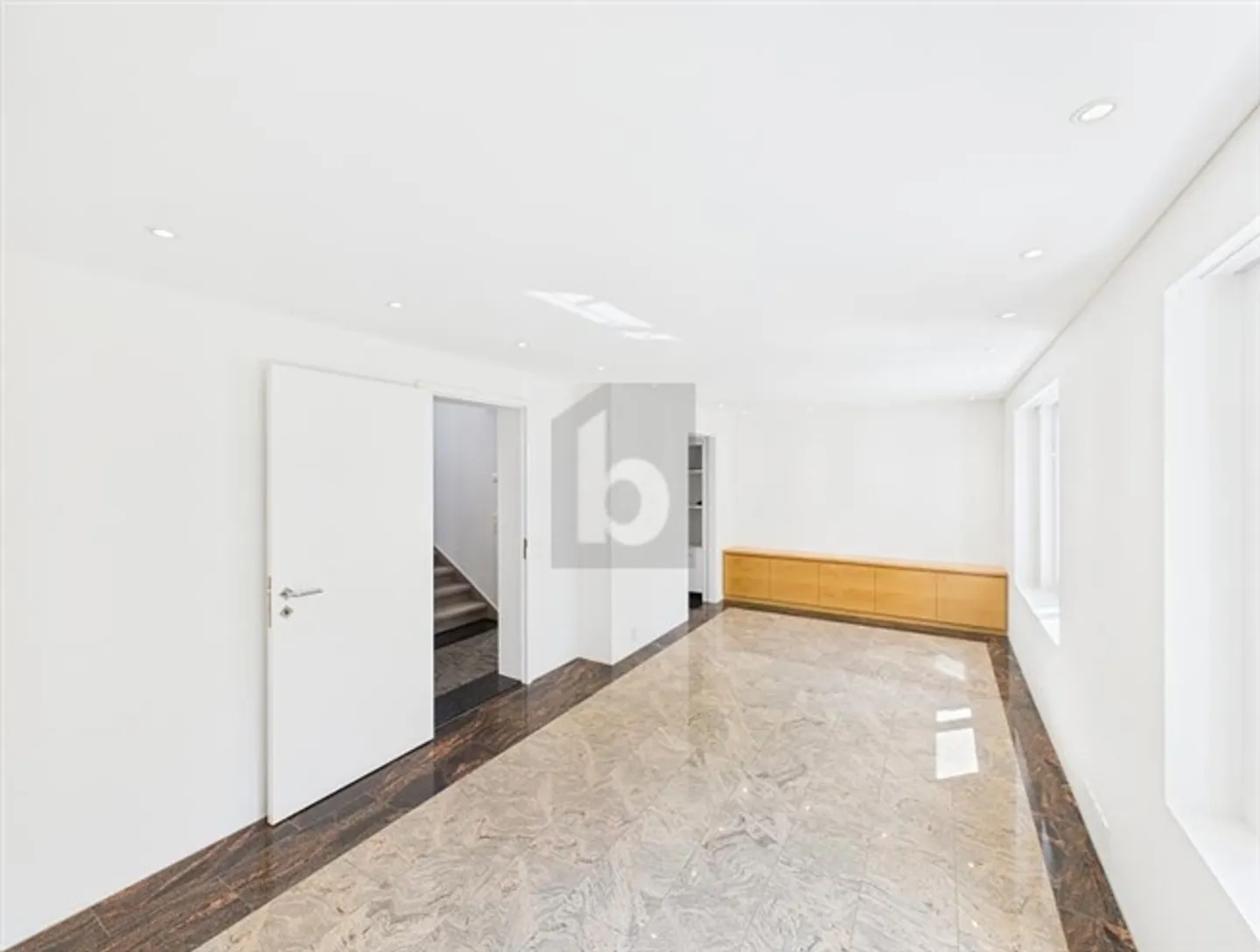 DESIGN MODERNO E SPAZIO PER LA CREATIVITÀ - Foto 2 di 6