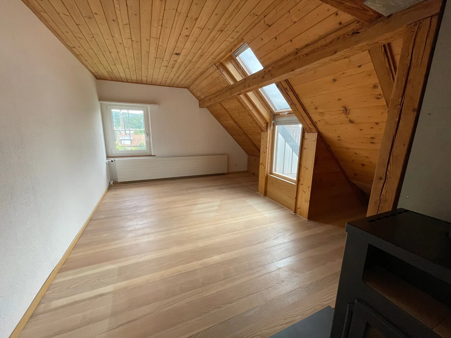 Incantevole casa a schiera di 6,5 stanze con giardino e terrazza sul tetto a Trimbach SO - Foto 6 di 13