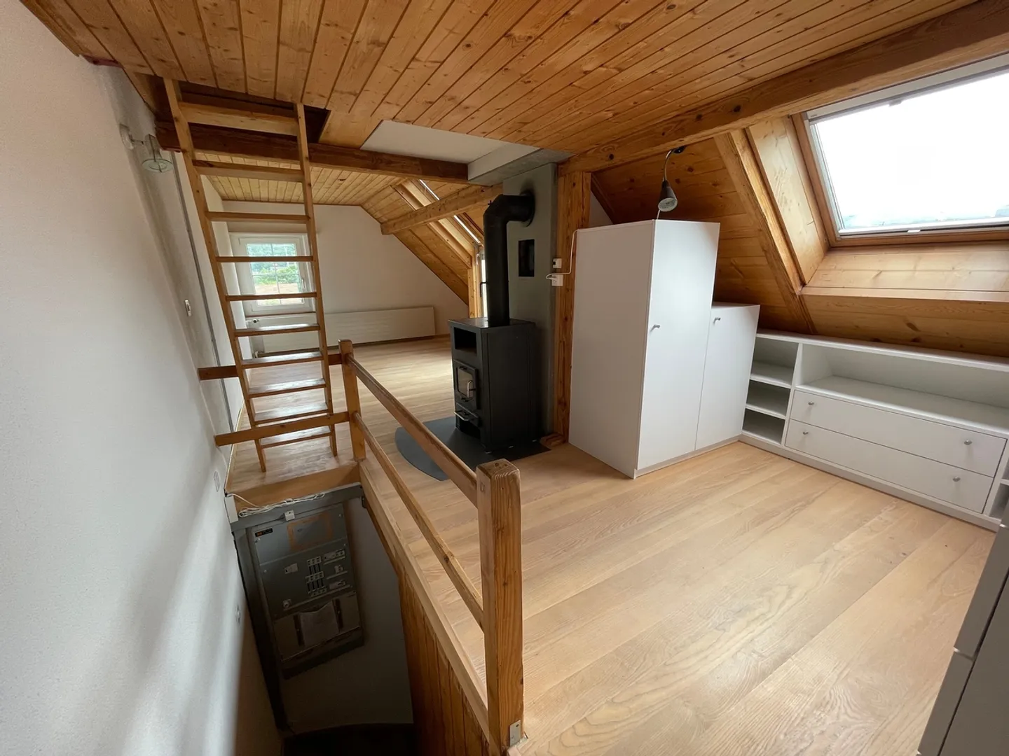 Incantevole casa a schiera di 6,5 stanze con giardino e terrazza sul tetto a Trimbach SO - Foto 7 di 13
