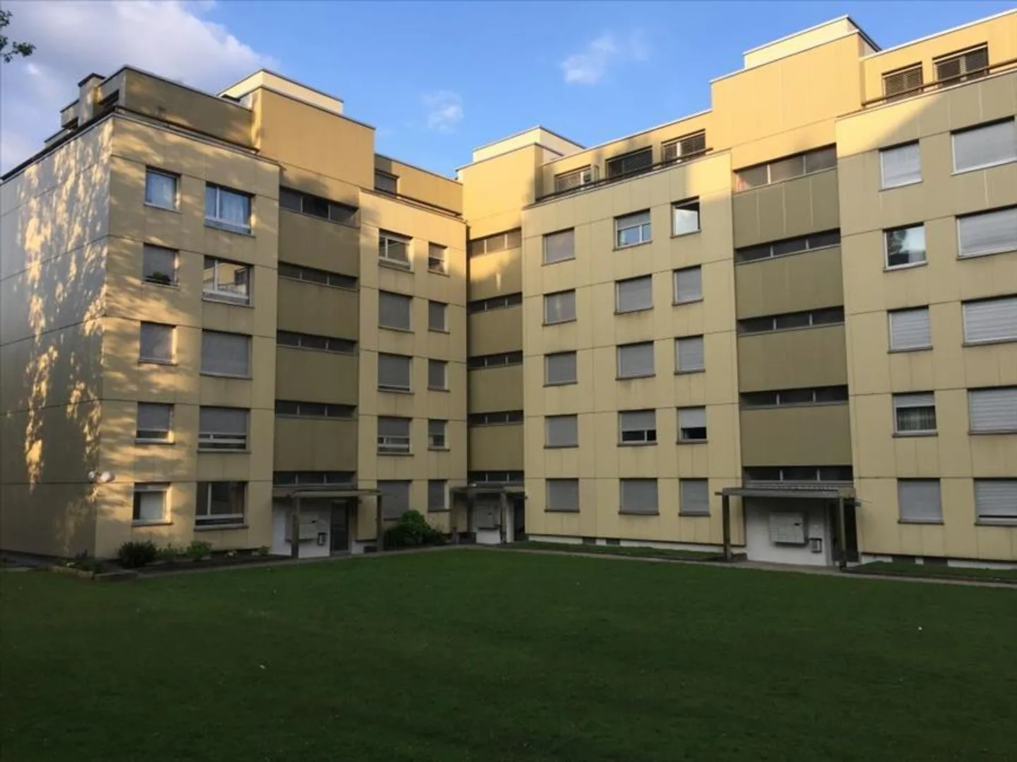 Dépôt Spacieux à Louer - Photo 1 sur 1
