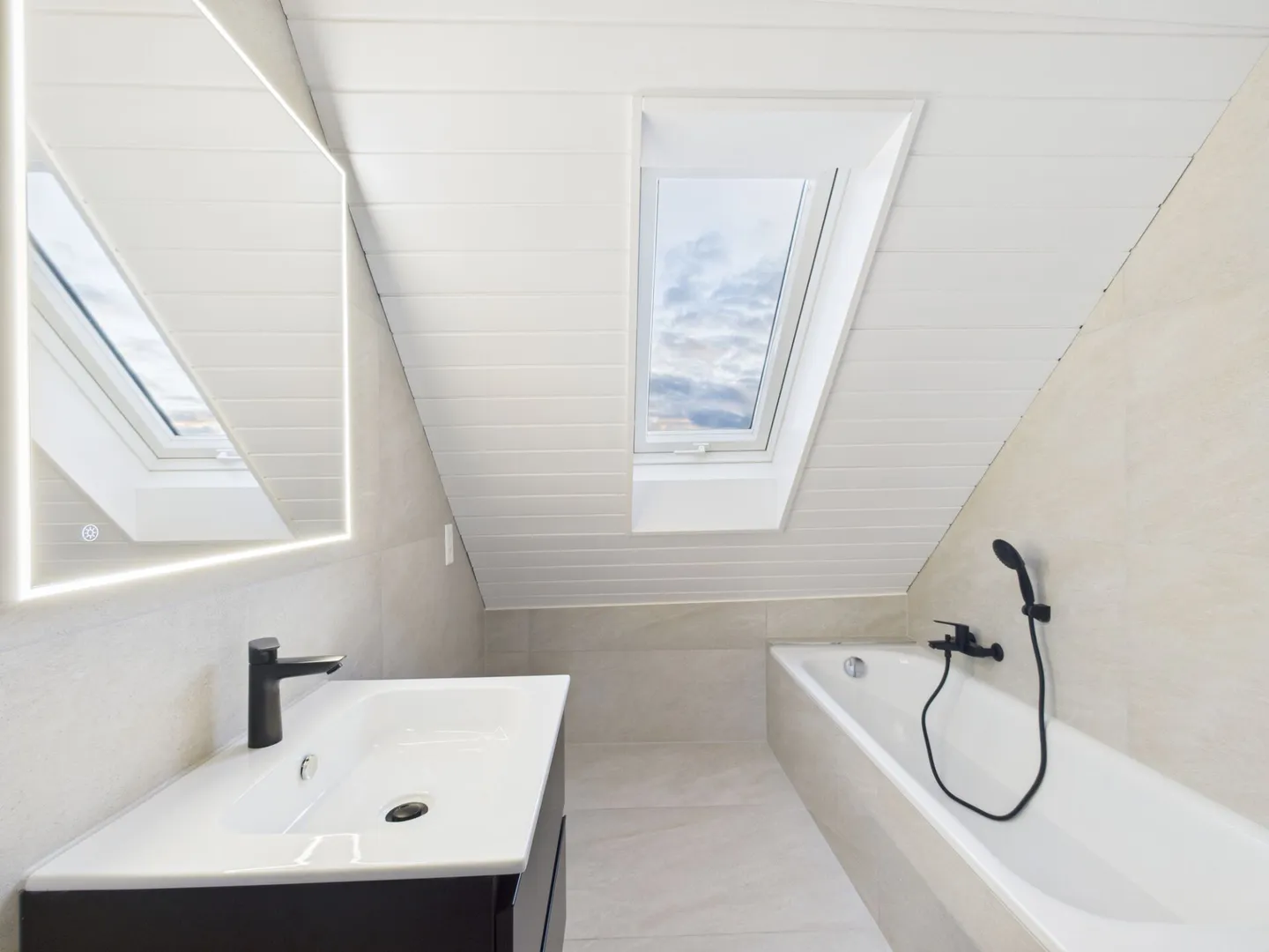 Charming apartment in the village - newly renovated - Photo 5 of 6