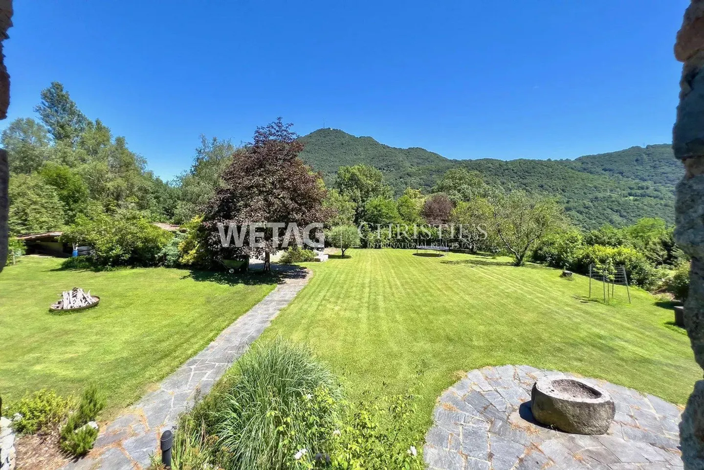 Propriétés exclusives sur un terrain de 39 000 m² à Montagnola... - Photo 2 sur 11