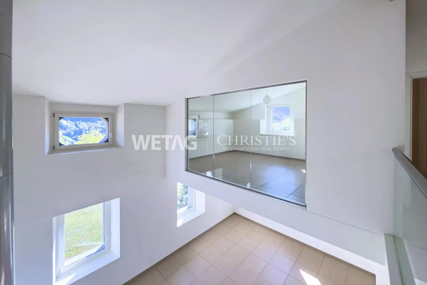 Propriétés exclusives sur un terrain de 39 000 m² à Montagnola... - Photo 6 sur 11