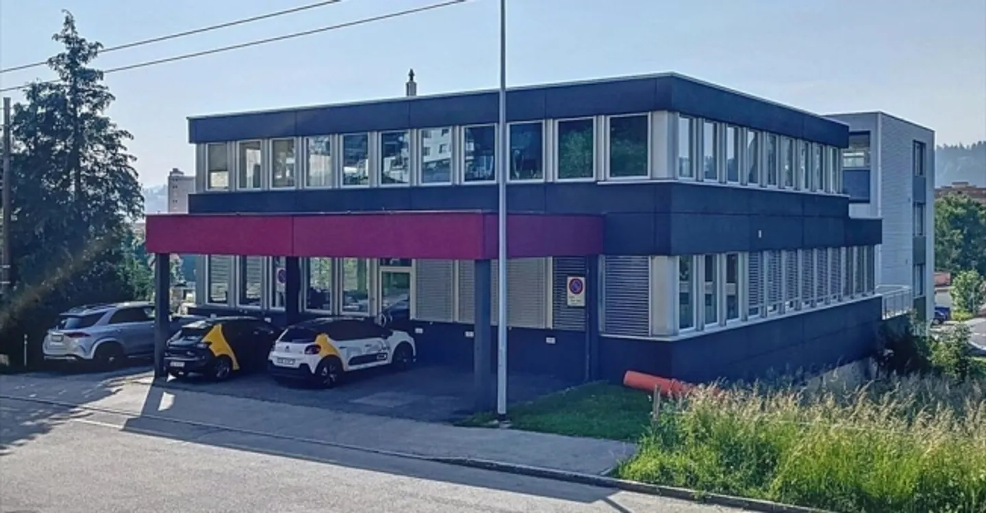 Edificio ad uso misto in affitto - Foto 4 di 5