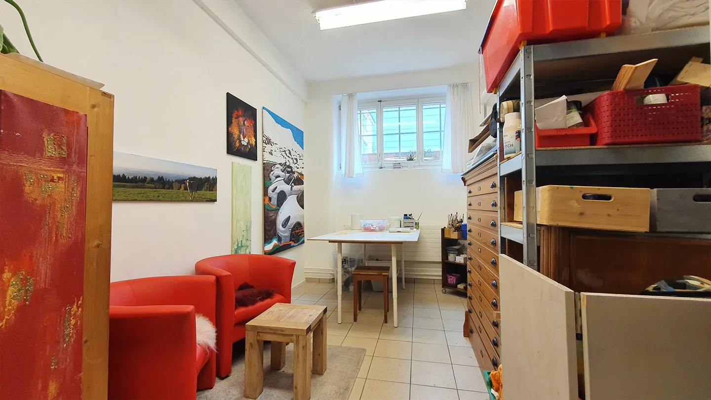 Vielseitiger Gewerberaum - Foto 1 von 9