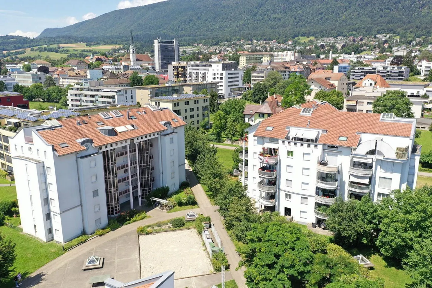 Geräumige 4.5 Zimmer Wohnung - Foto 1 von 7