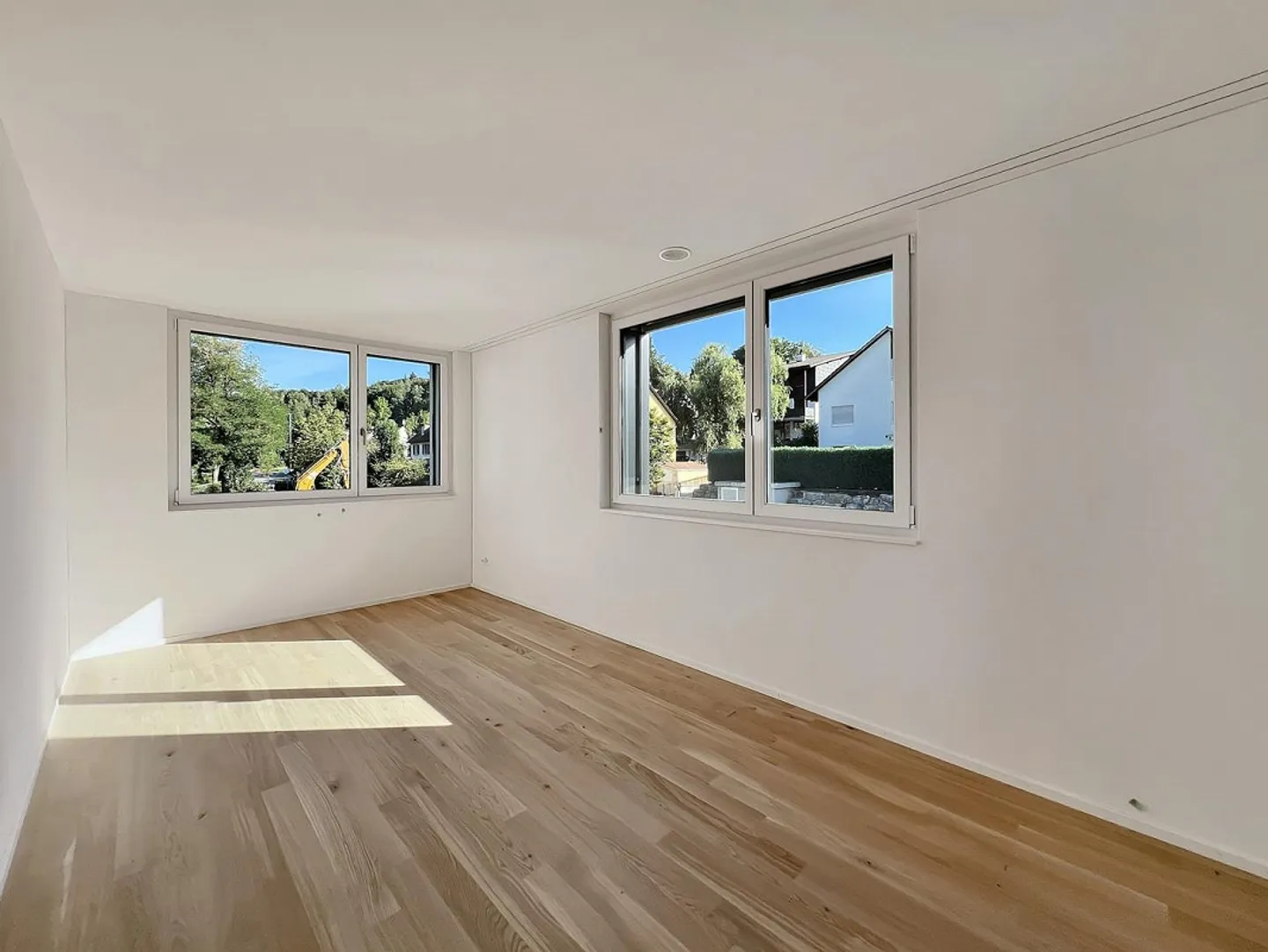 Here you will find space for the whole family. Your new home is waiting! - Photo 2 of 8