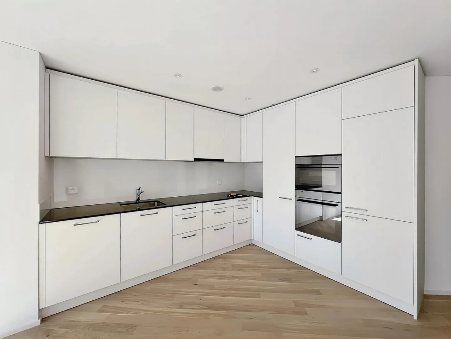 Here you will find space for the whole family. Your new home is waiting! - Photo 5 of 8