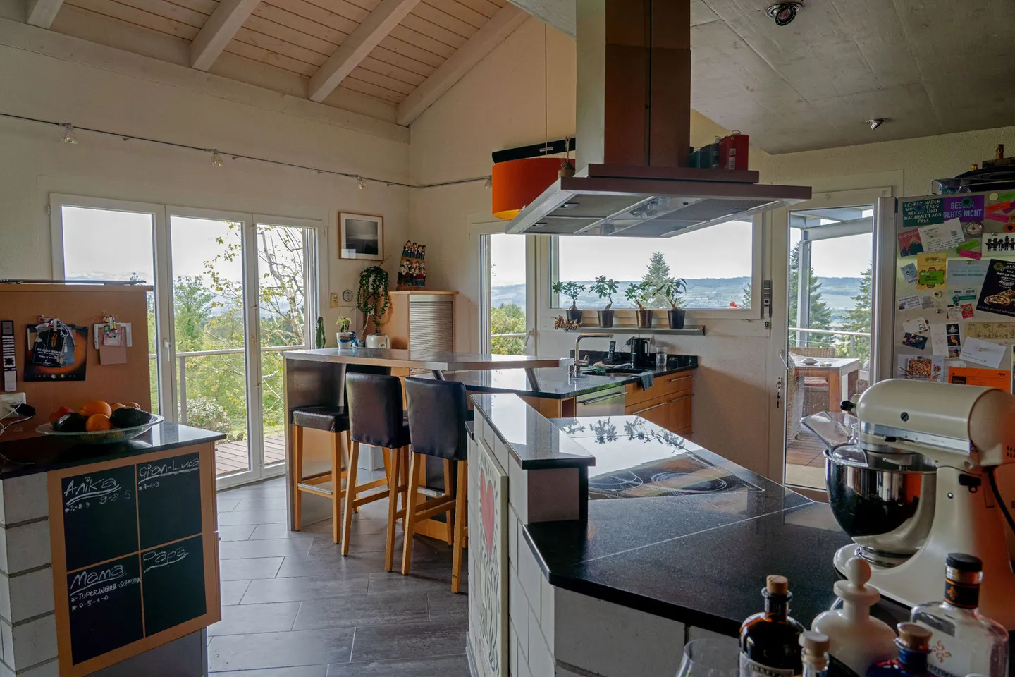 Geräumiges Familienhaus mit Aussicht - Foto 2 von 10