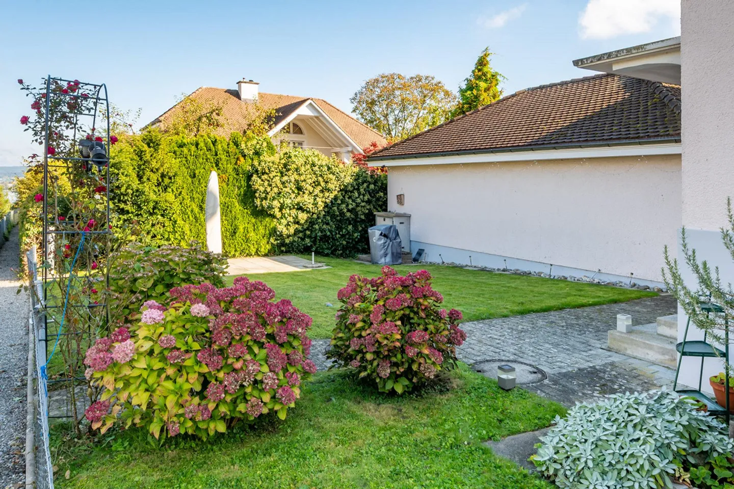 Charmantes Mehrfamilienhaus - Foto 4 von 15