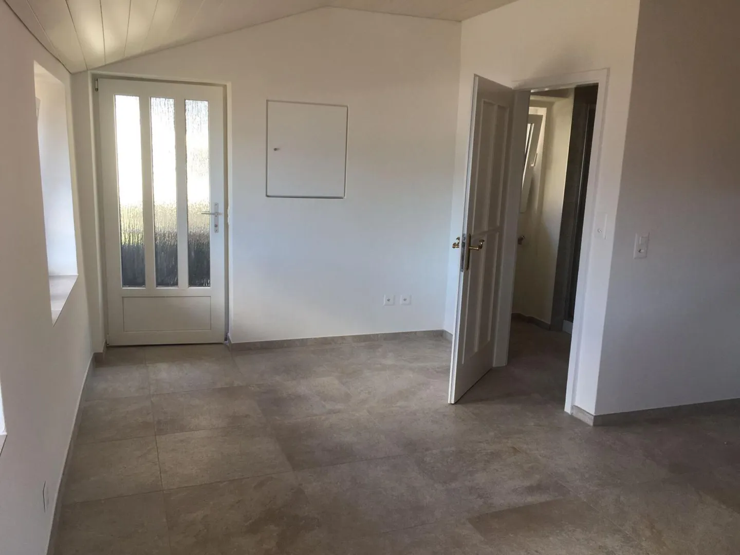 Vue sur le lac Majeur - Appartement de 2 pièces / 2 Zimmerwohnung - Ronco sopra Ascona - Photo 3 sur 10
