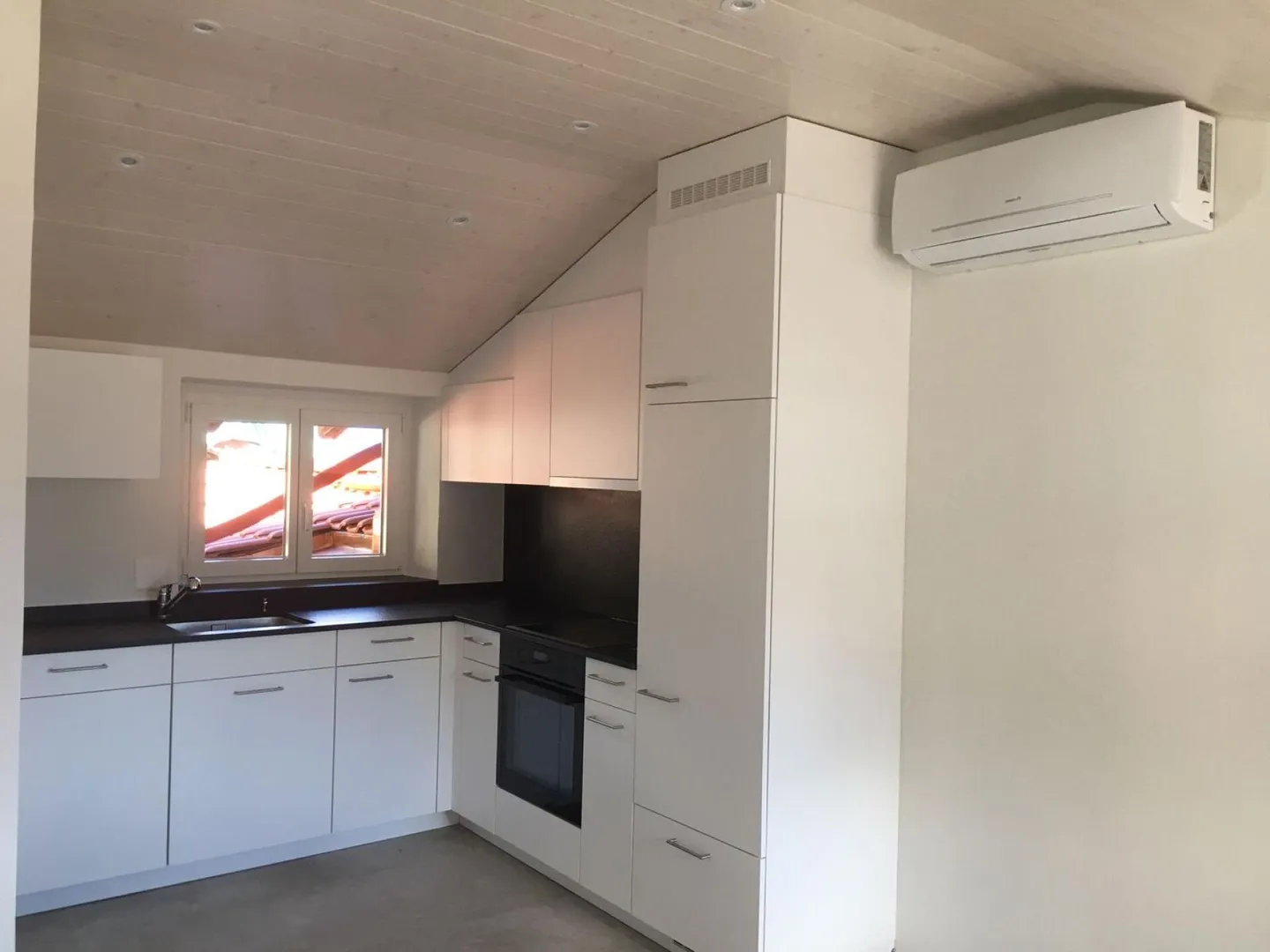Vue sur le lac Majeur - Appartement de 2 pièces / 2 Zimmerwohnung - Ronco sopra Ascona - Photo 4 sur 10