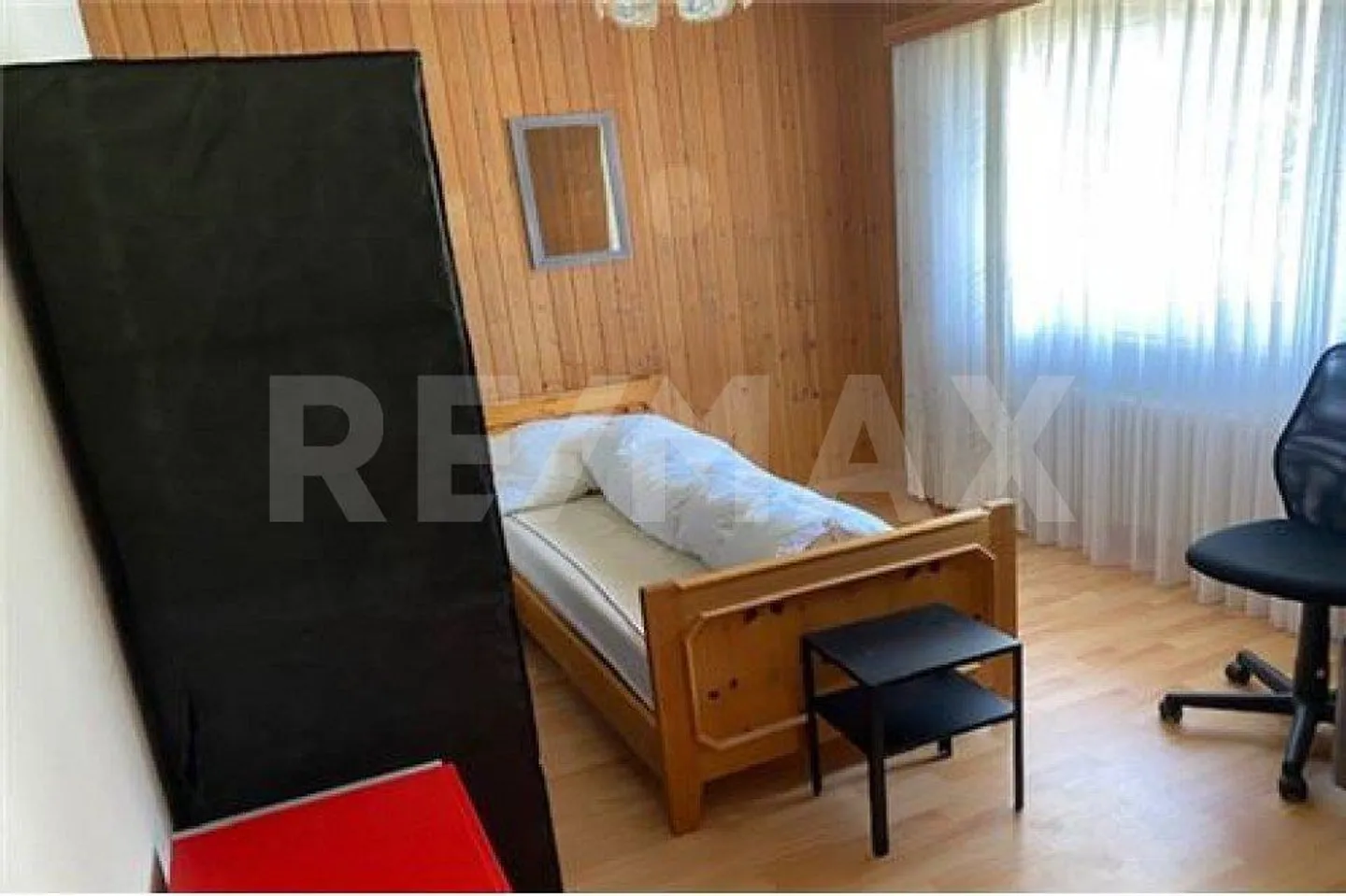 Appartamento 2½ locali sul lato soleggiato di Tavanasa - Foto 11 di 12