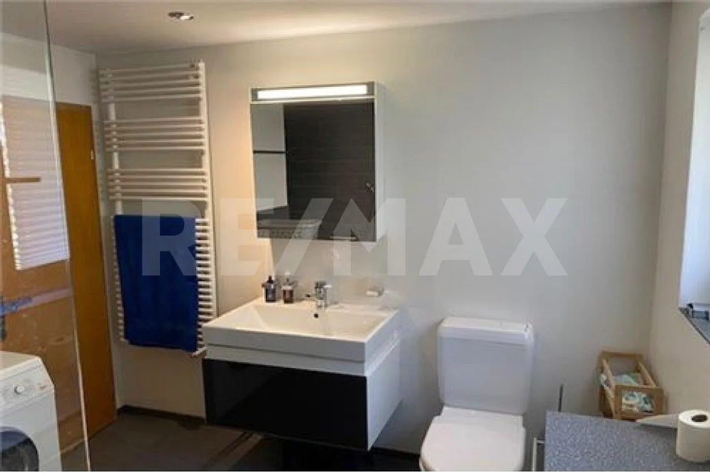 Appartamento 2½ locali sul lato soleggiato di Tavanasa - Foto 8 di 12