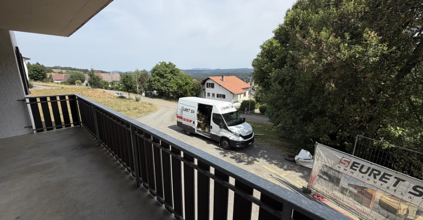Appartement spacieux avec terrasse - Photo 1 sur 10