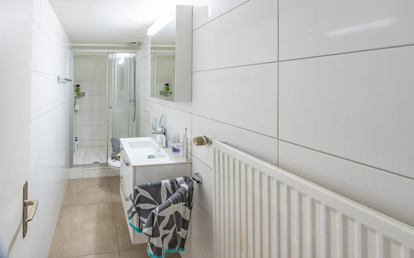 Maison multifamiliale avec espace commercial - directement à la gare de Rorschach Stadt - Photo 8 sur 10